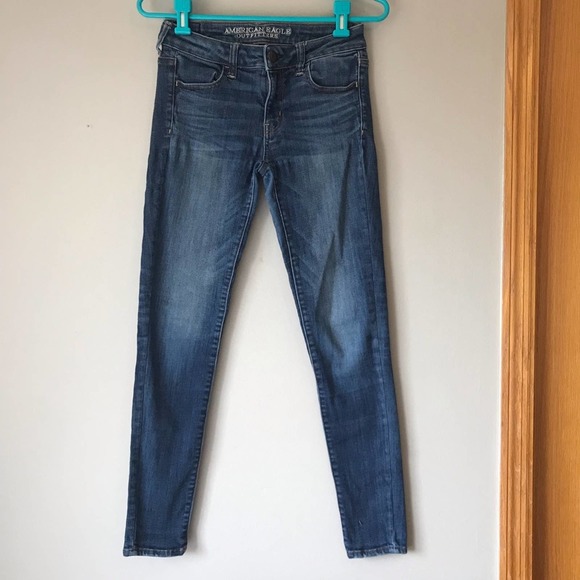 American Eagle Outfitters Denim - American Eagle Light Wash Jeggings Size 4 Regular
